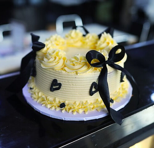 38 CAKE (8 INCHES)