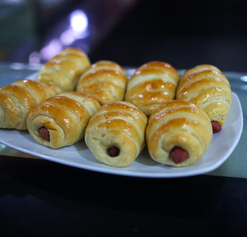 38 BREAD ROLL