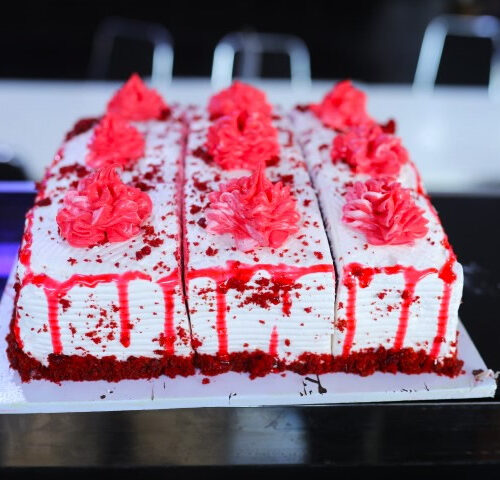 RED VLEVET SLICED CAKE
