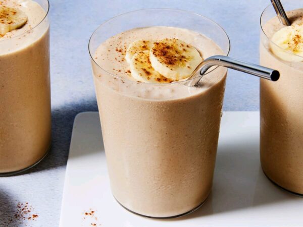 PEANUT & BANANA SMOOTHIE
