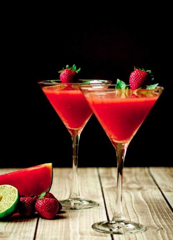 STRAWBERRY MARTINI