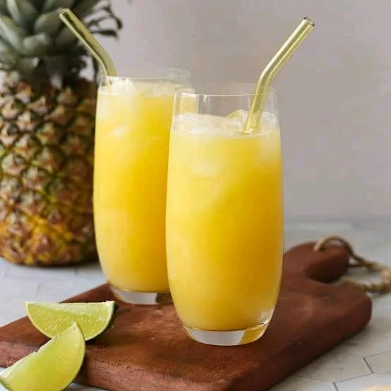 PINEAPPLE FRESH JUICE
